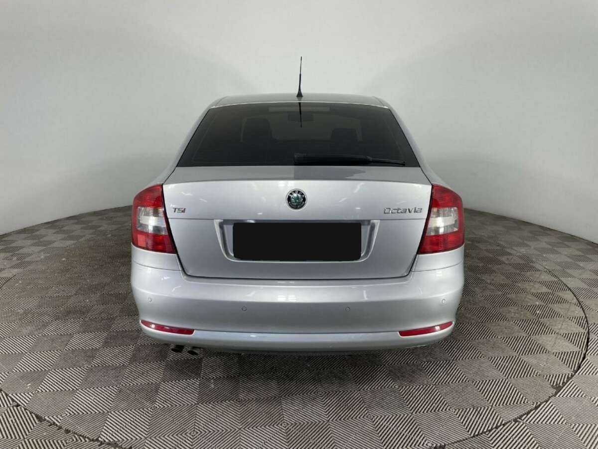 Купить Skoda Octavia, 2010, 235 600 км, фото №3