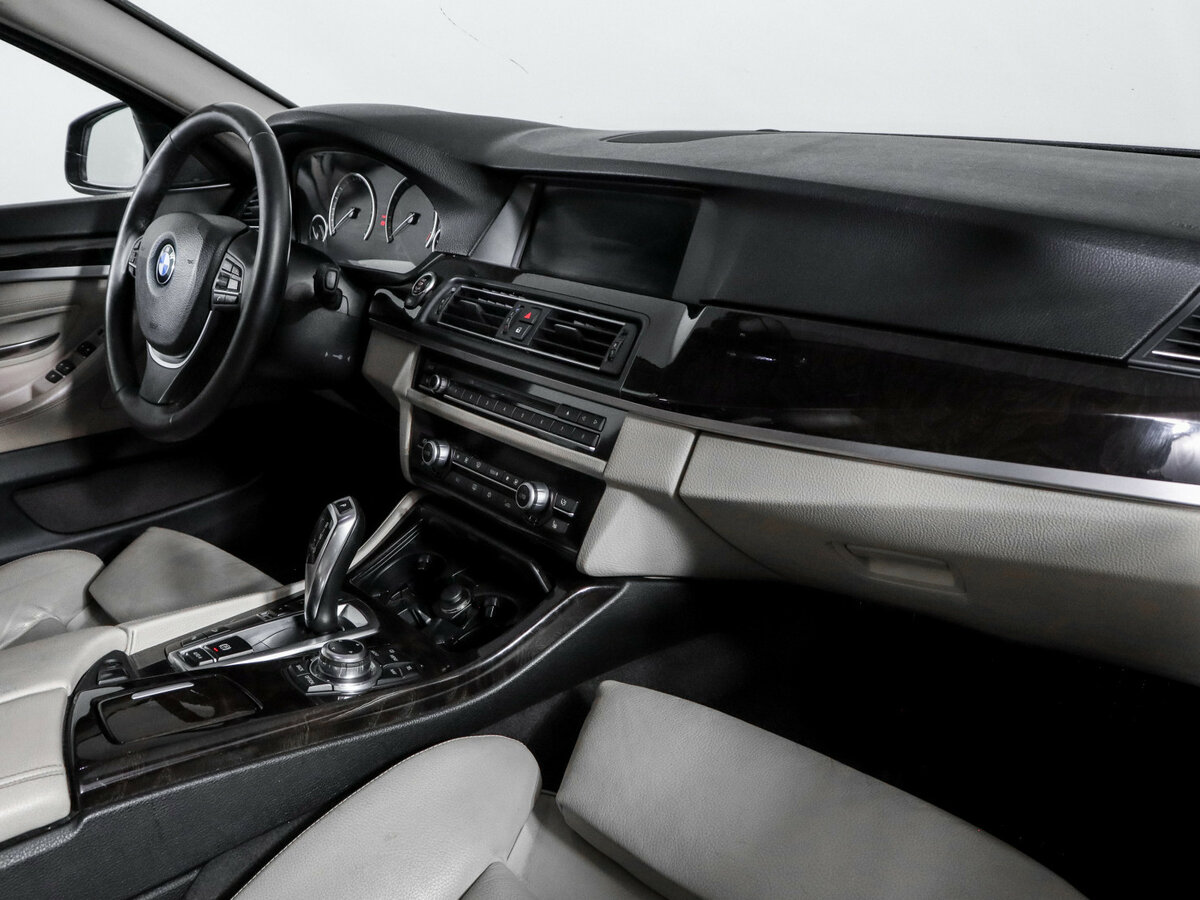 Купить BMW 5 серии 528i xDrive VI (F10/F11/F07), 2011, 208 224 км, фото №6