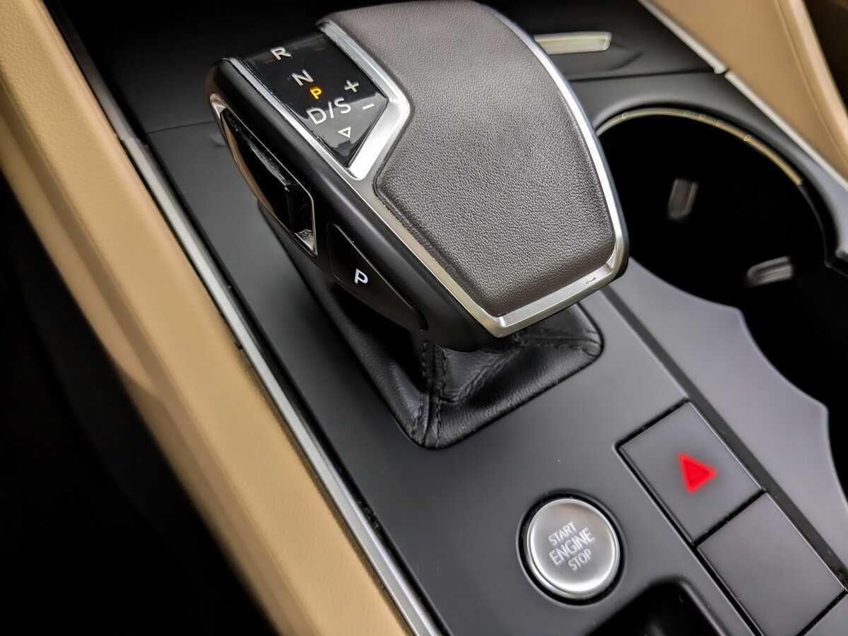 Купить Volkswagen Touareg, 2020, 66 889 км, фото №23