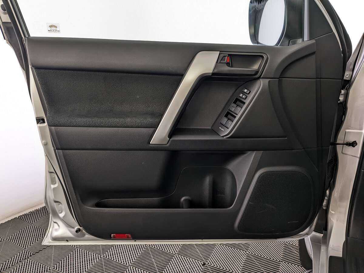 Купить Toyota Land Cruiser Prado, 2022, 2 854 км, фото №14
