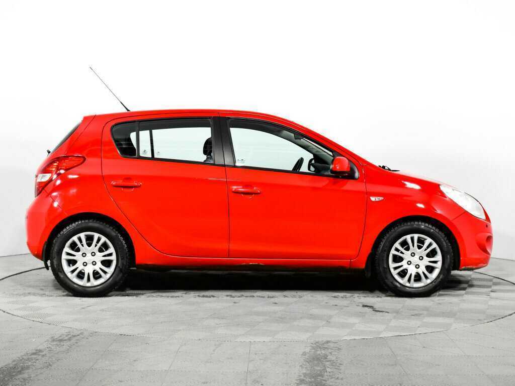Купить Hyundai i20, 2009, 118 886 км, фото №4