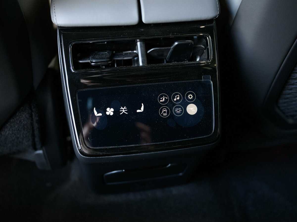 Купить Zeekr 001 100 kWh, 2023, 4 км, фото №26
