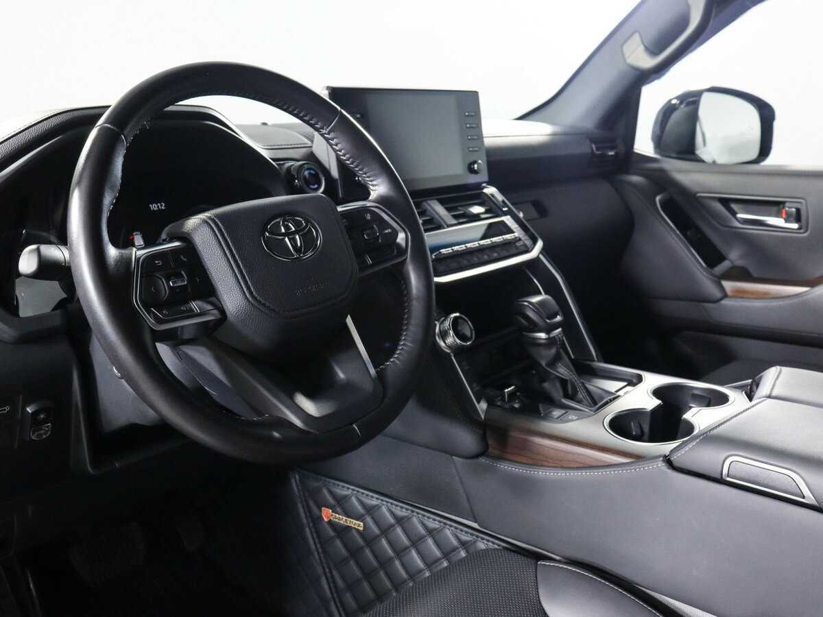 Купить Toyota Land Cruiser, 2022, 12 521 км, фото №11