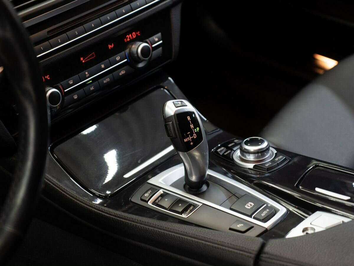 Купить BMW 5 серии 520i, 2014, 75 500 км, фото №11
