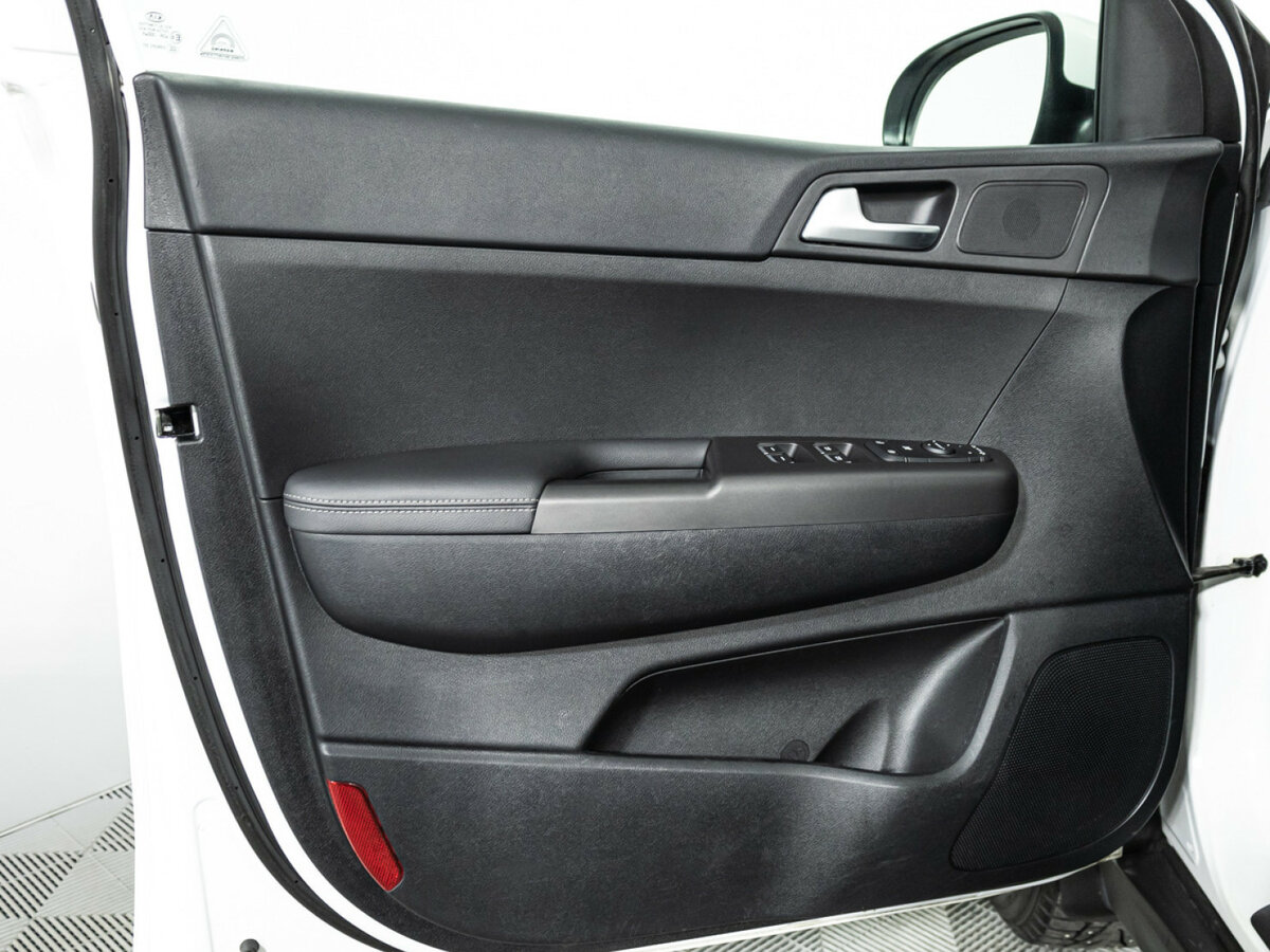 Купить Kia Sportage IV Рестайлинг, 2021, 34 267 км, фото №24