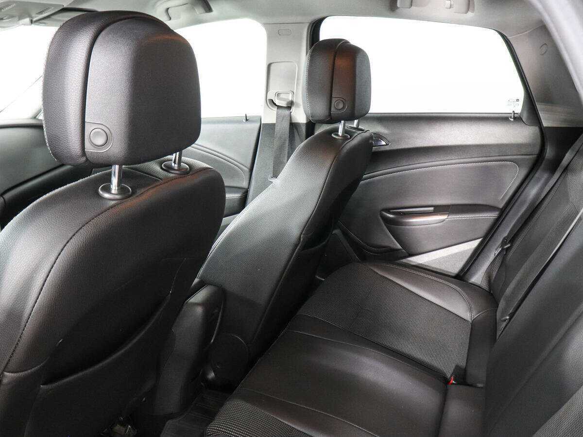 Купить Opel Astra, 2011, 225 817 км, фото №8