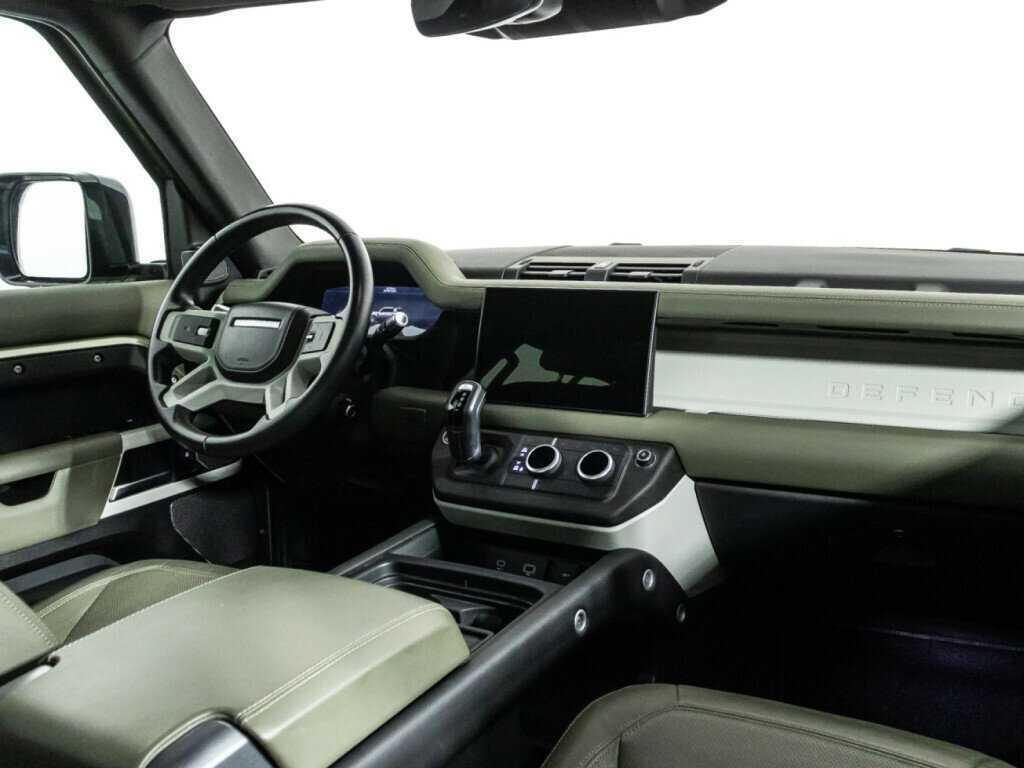 Купить Land Rover Defender 110, 2021, 42 303 км, фото №7