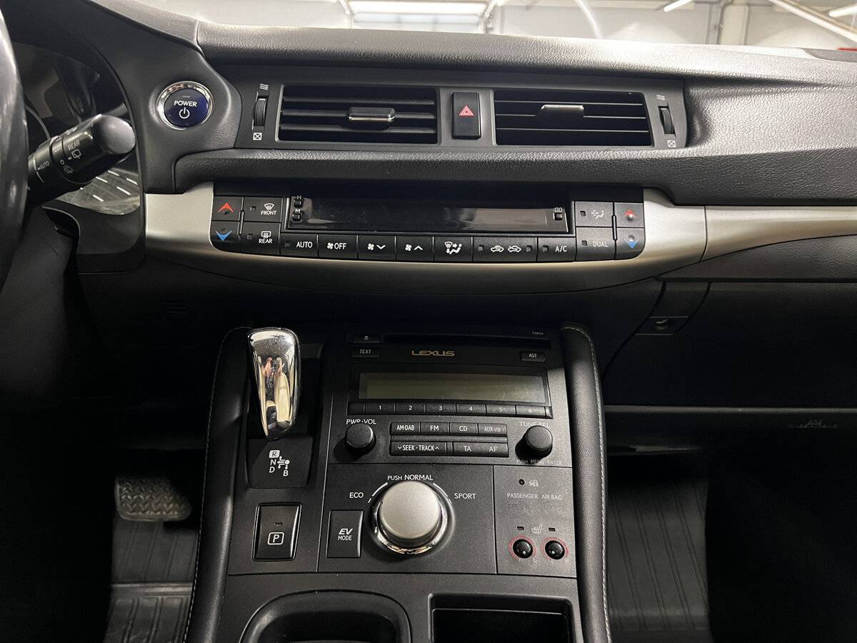 Купить Lexus CT 200h, 2011, 223 630 км, фото №15