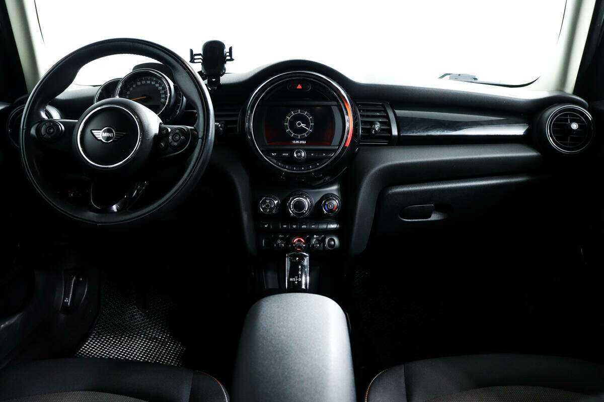 Купить Mini Hatch Cooper, 2018, 42 811 км, фото №11
