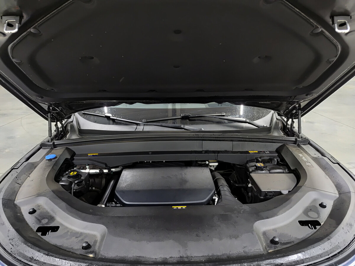 Купить Li Auto (Lixiang) L9 52.3 kWh I Рестайлинг, 2024, 46 444 км, фото №9