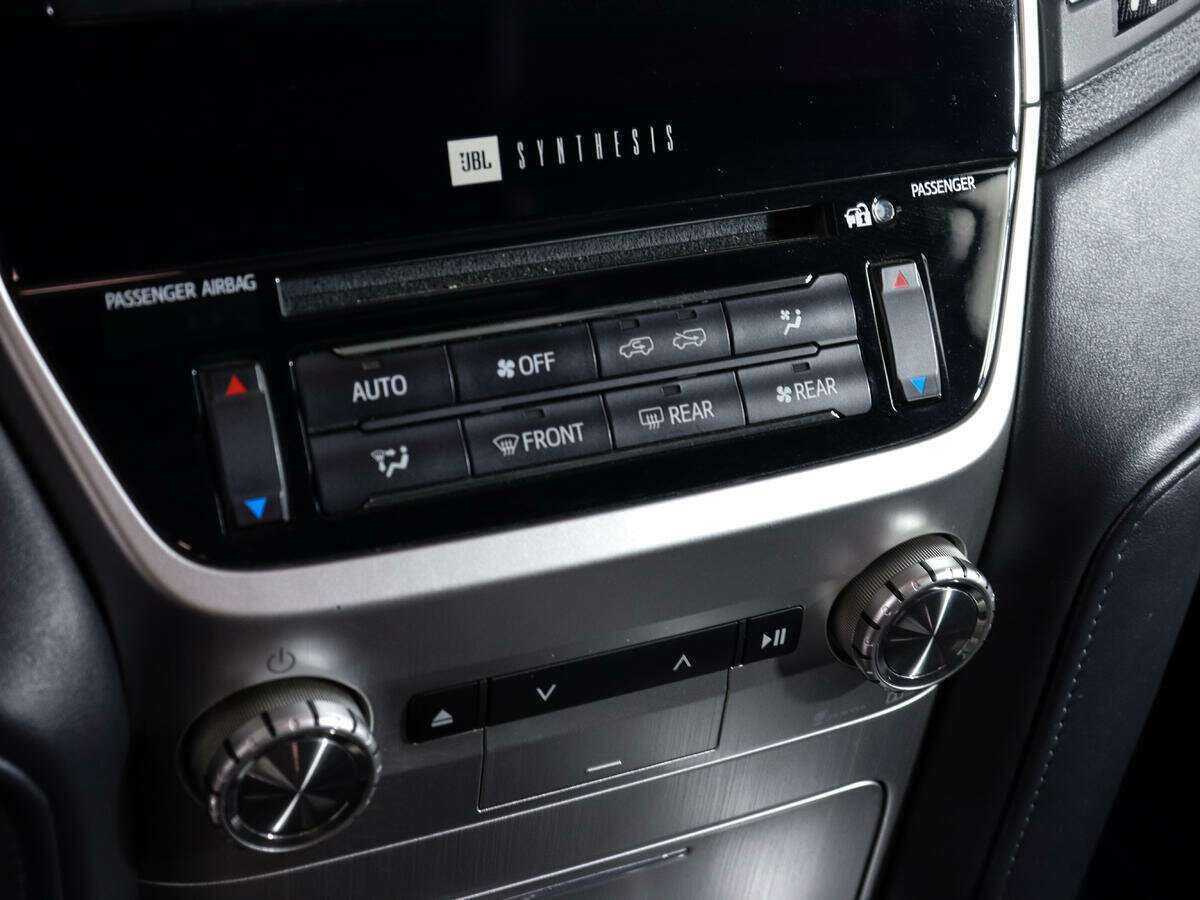 Купить Toyota Land Cruiser, 2017, 129 210 км, фото №19
