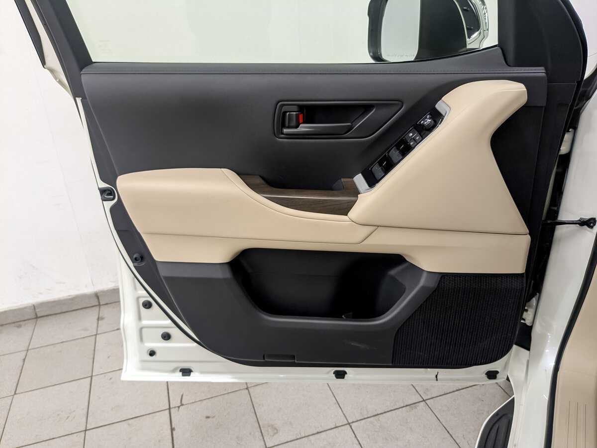 Купить Toyota Land Cruiser, 2022, 2 600 км, фото №19