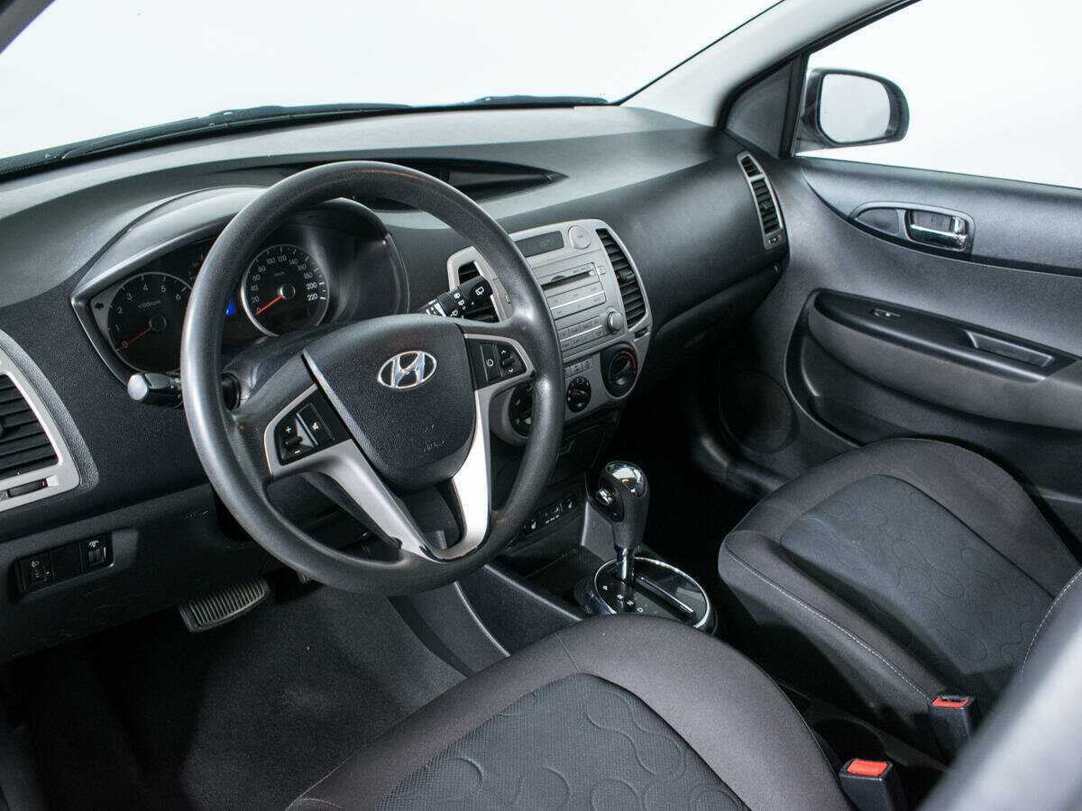 Купить Hyundai i20, 2010, 248 668 км, фото №13