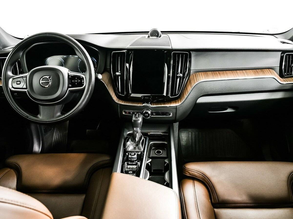 Купить Volvo XC60, 2021, 67 000 км, фото №11