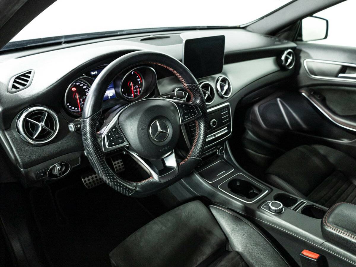 Купить Mercedes-Benz GLA 200 I (X156) Рестайлинг, 2019, 149 900 км, фото №11