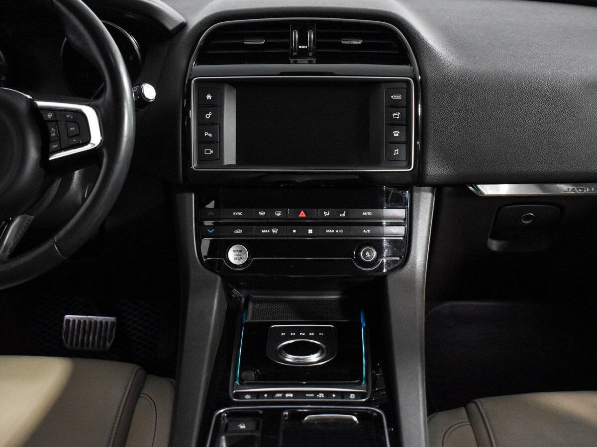 Купить Jaguar F-Pace, 2018, 133 776 км, фото №12