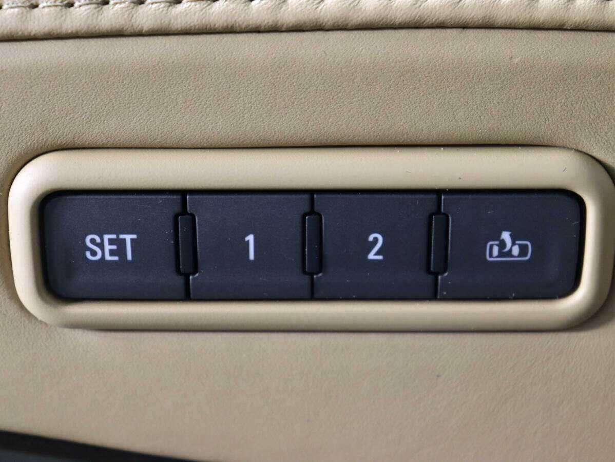 Купить Cadillac Escalade ESV, 2018, 167 637 км, фото №17