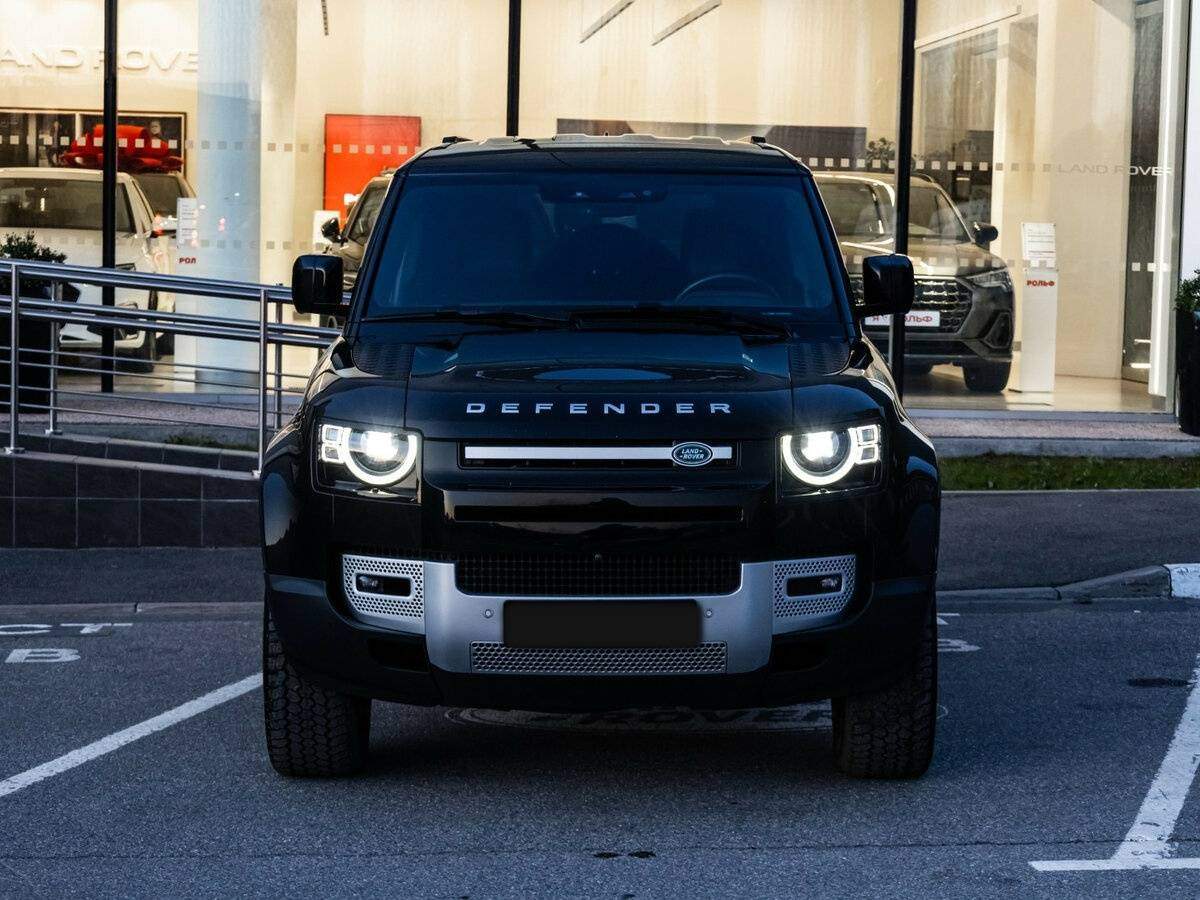 Купить Land Rover Defender 110, 2021, 60 783 км, фото №3