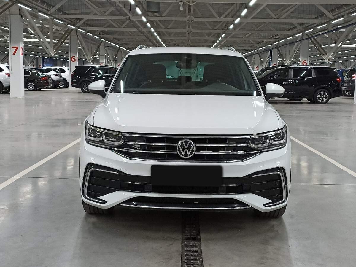 Купить Volkswagen Tiguan, 2021, 65 509 км, фото №2