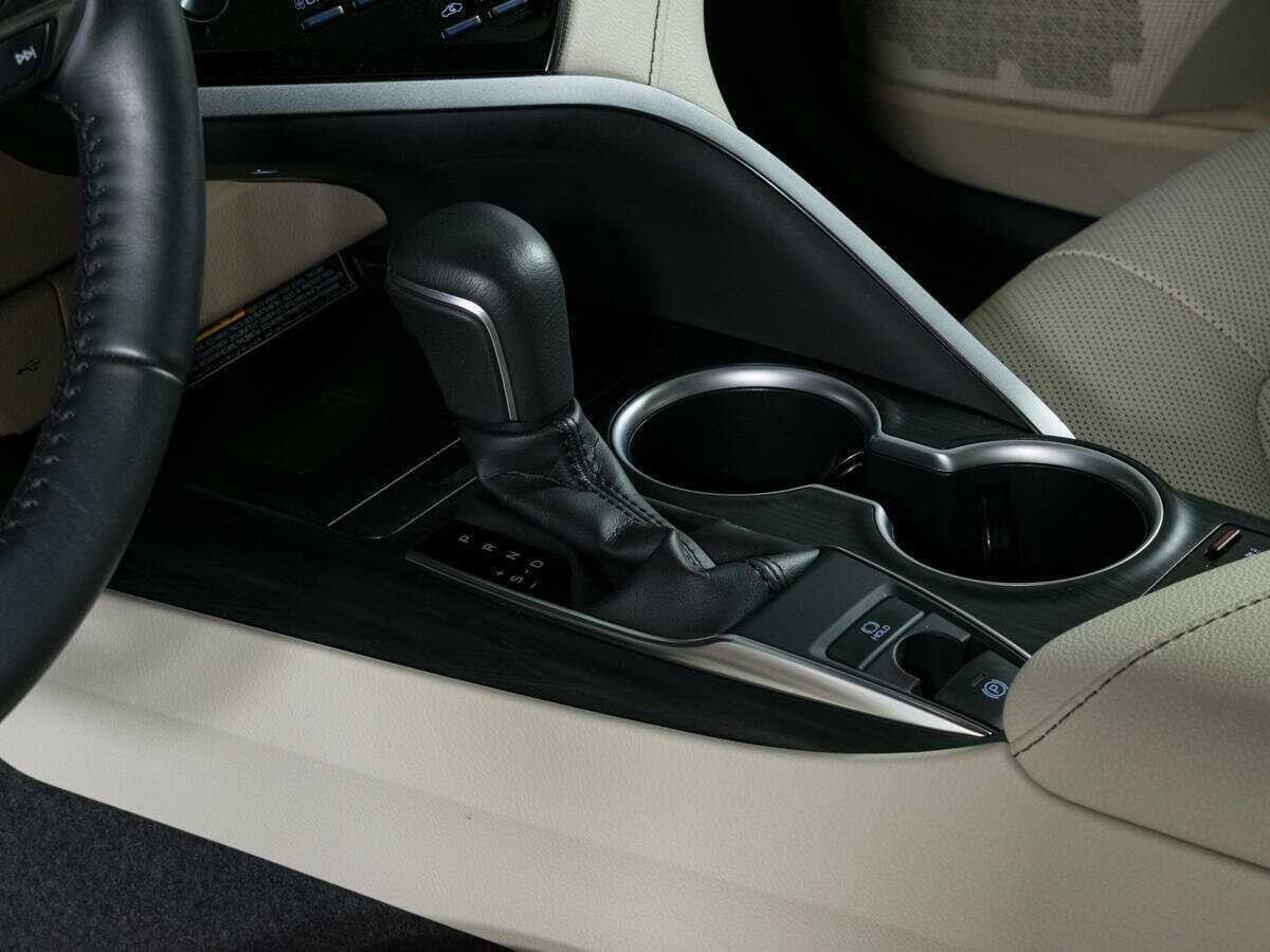 Купить Toyota Camry, 2021, 42 385 км, фото №17