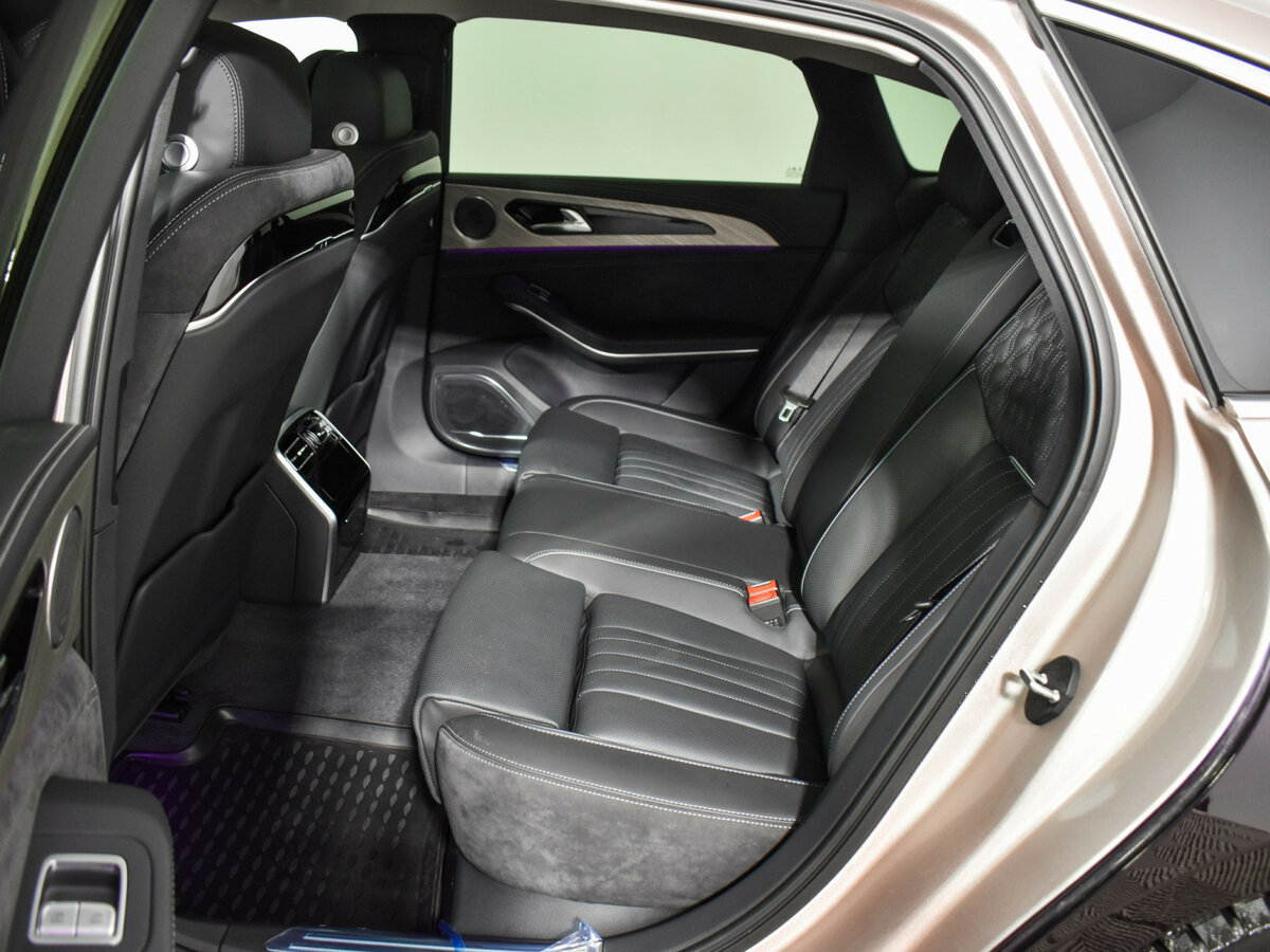 Купить Hongqi H9 I, 2023, 5 768 км, фото №10