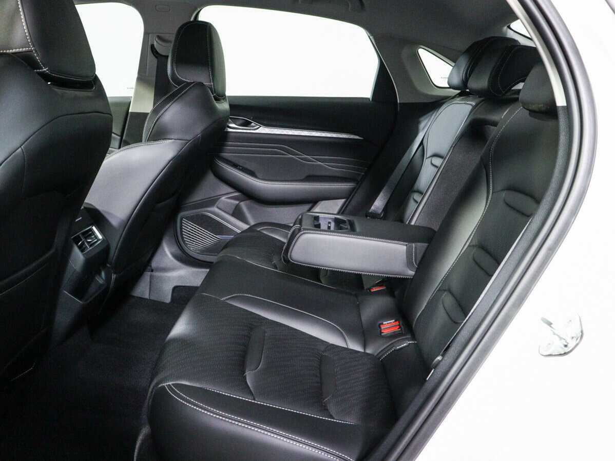 Купить Geely Preface, 2023, 3 100 км, фото №10