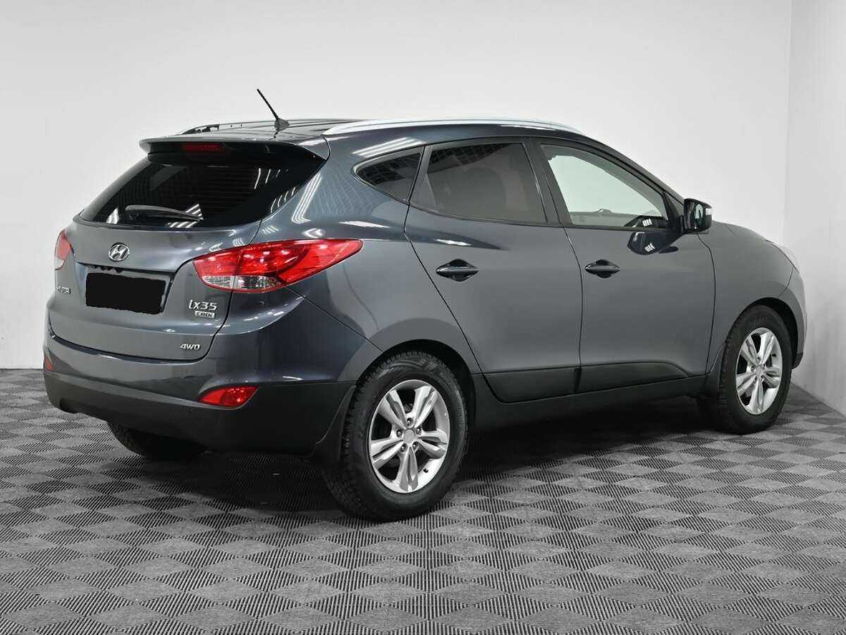 Купить Hyundai ix35, 2011, 129 000 км, фото №2