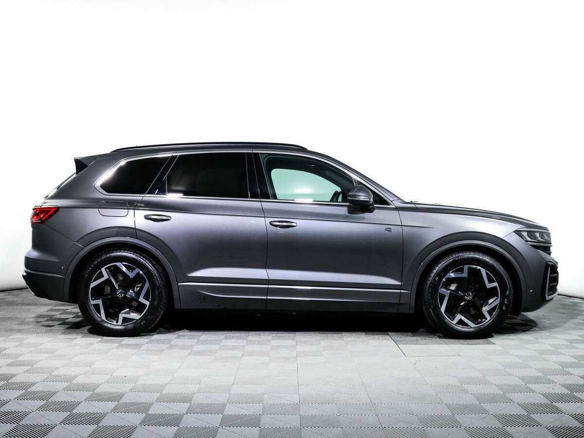 Купить Volkswagen Touareg, 2023, 7 751 км, фото №4