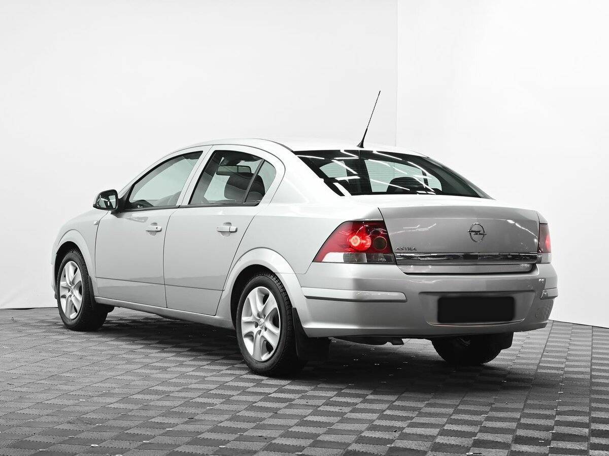 Купить Opel Astra, 2010, 189 000 км, фото №3