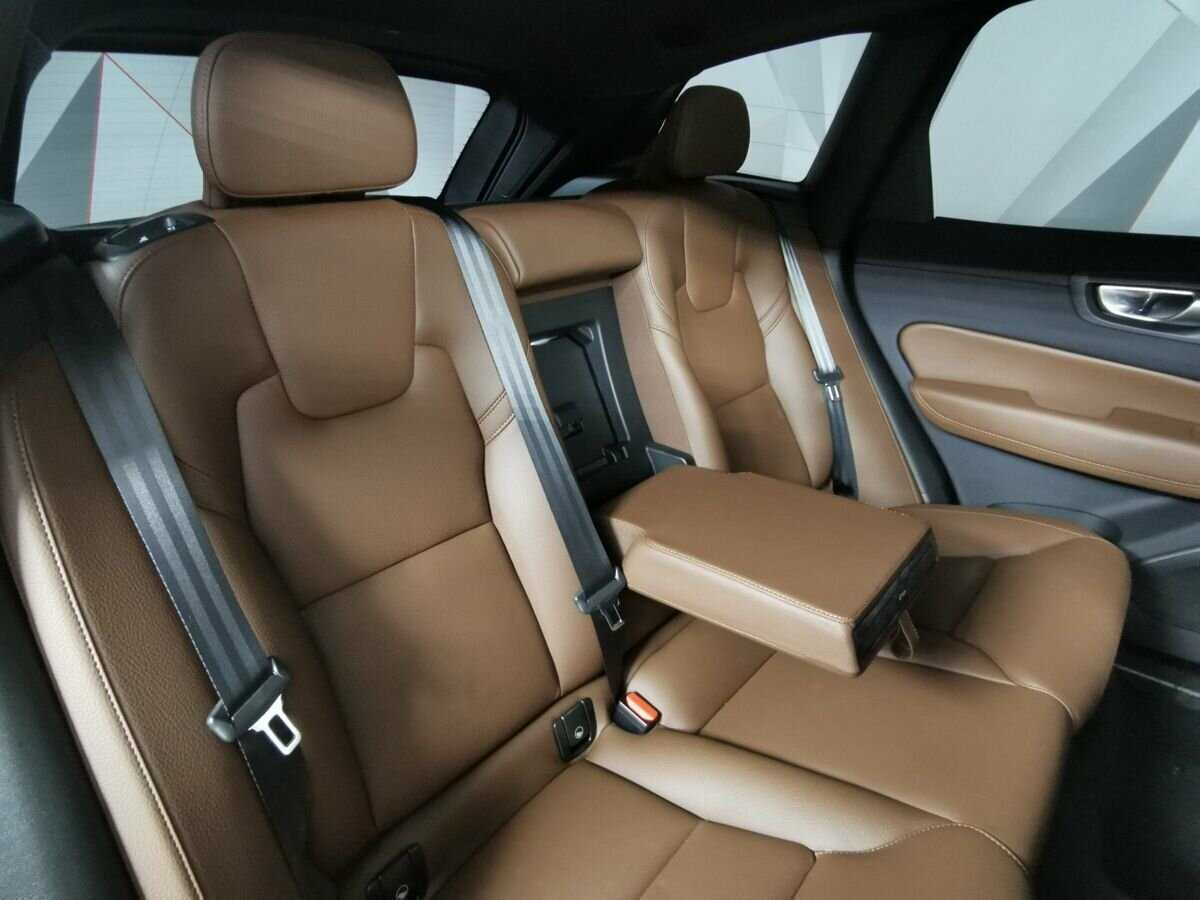 Купить Volvo XC60, 2023, 7 968 км, фото №12