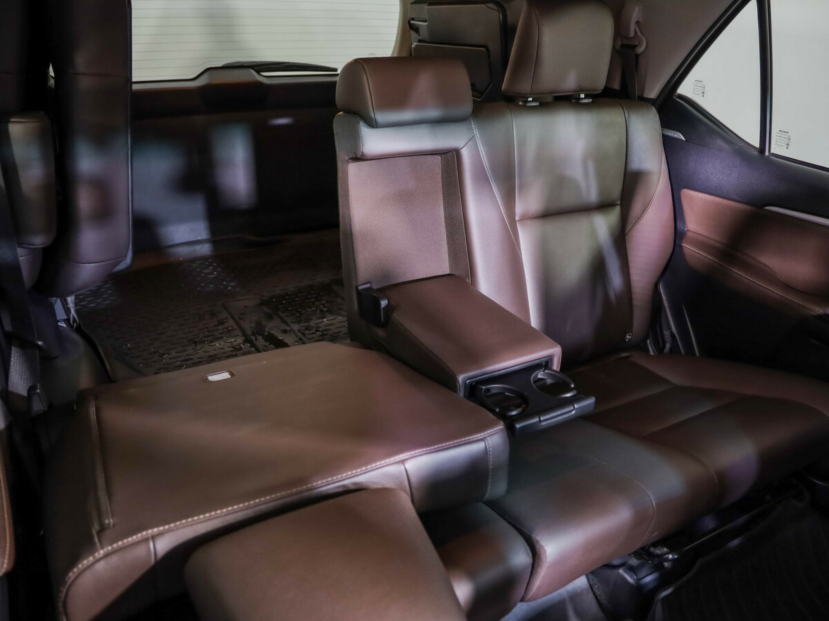 Купить Toyota Fortuner II, 2017, 126 805 км, фото №33