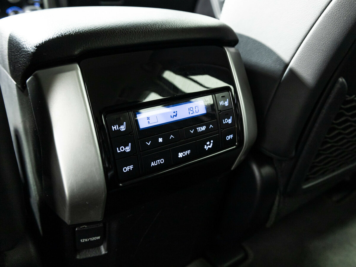 Купить Toyota Land Cruiser Prado 150 Series Рестайлинг 2, 2019, 165 271 км, фото №21