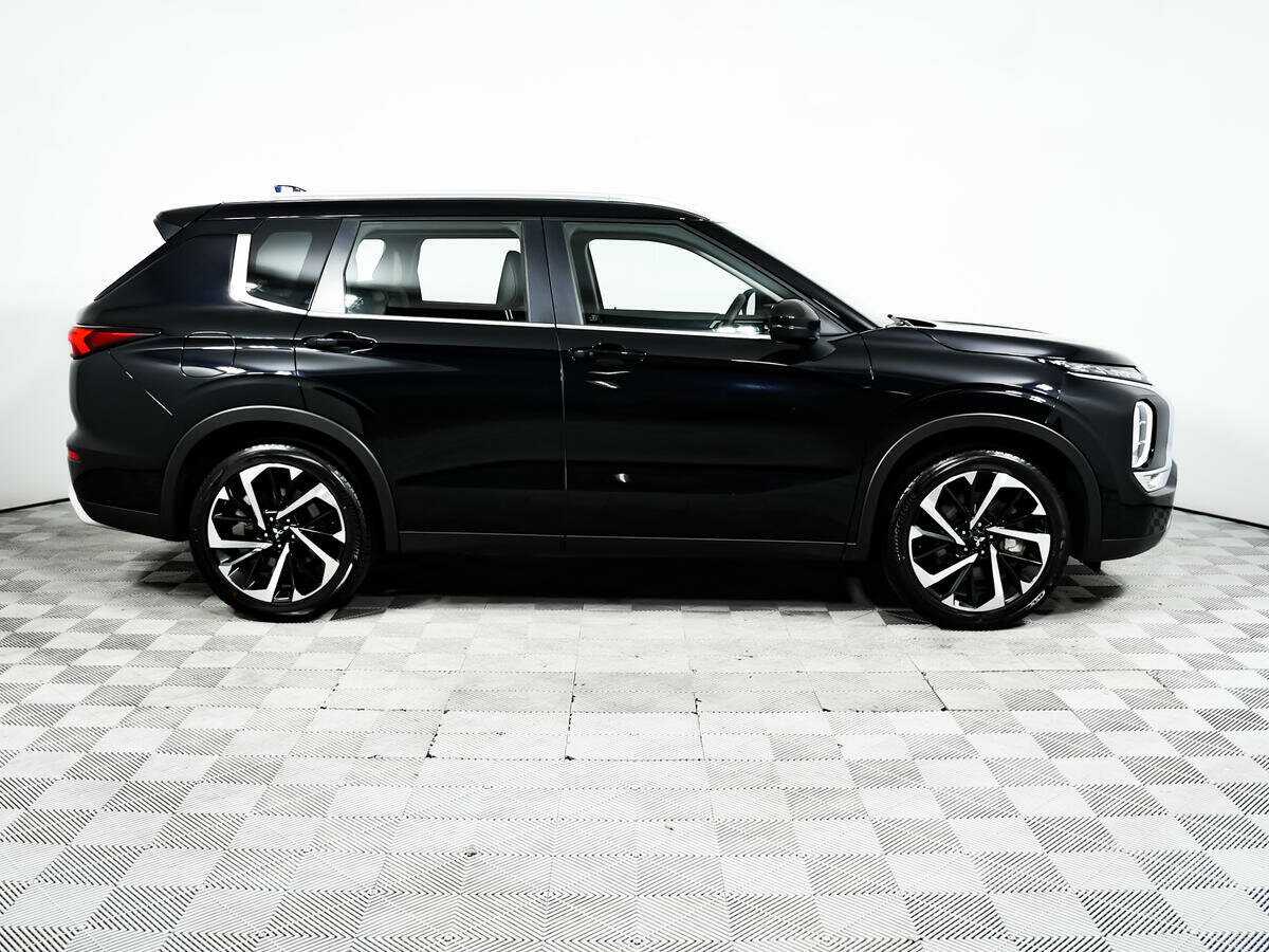 Купить Mitsubishi Outlander, 2022, 3 750 км, фото №4
