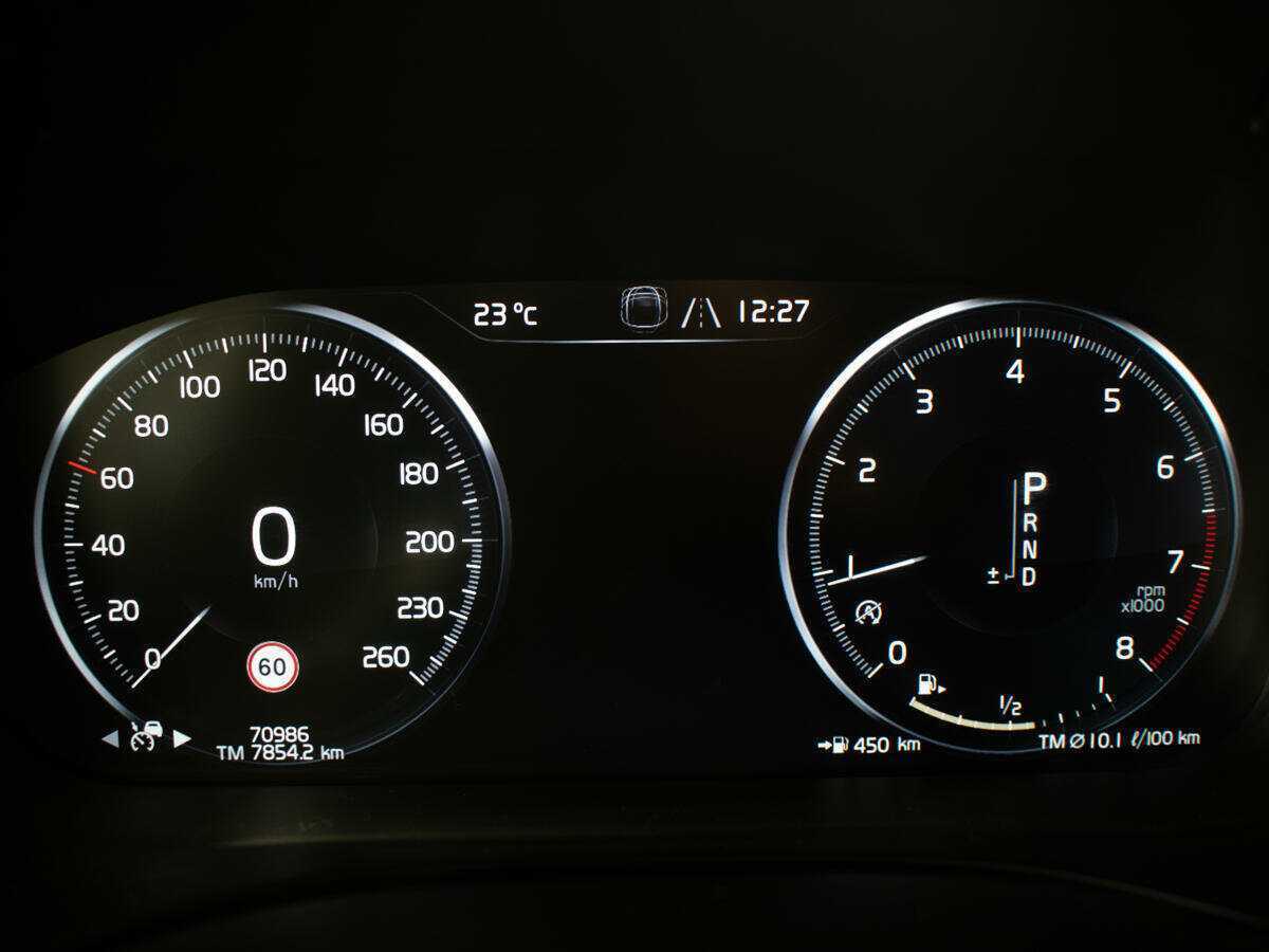 Купить Volvo XC60, 2021, 70 100 км, фото №11
