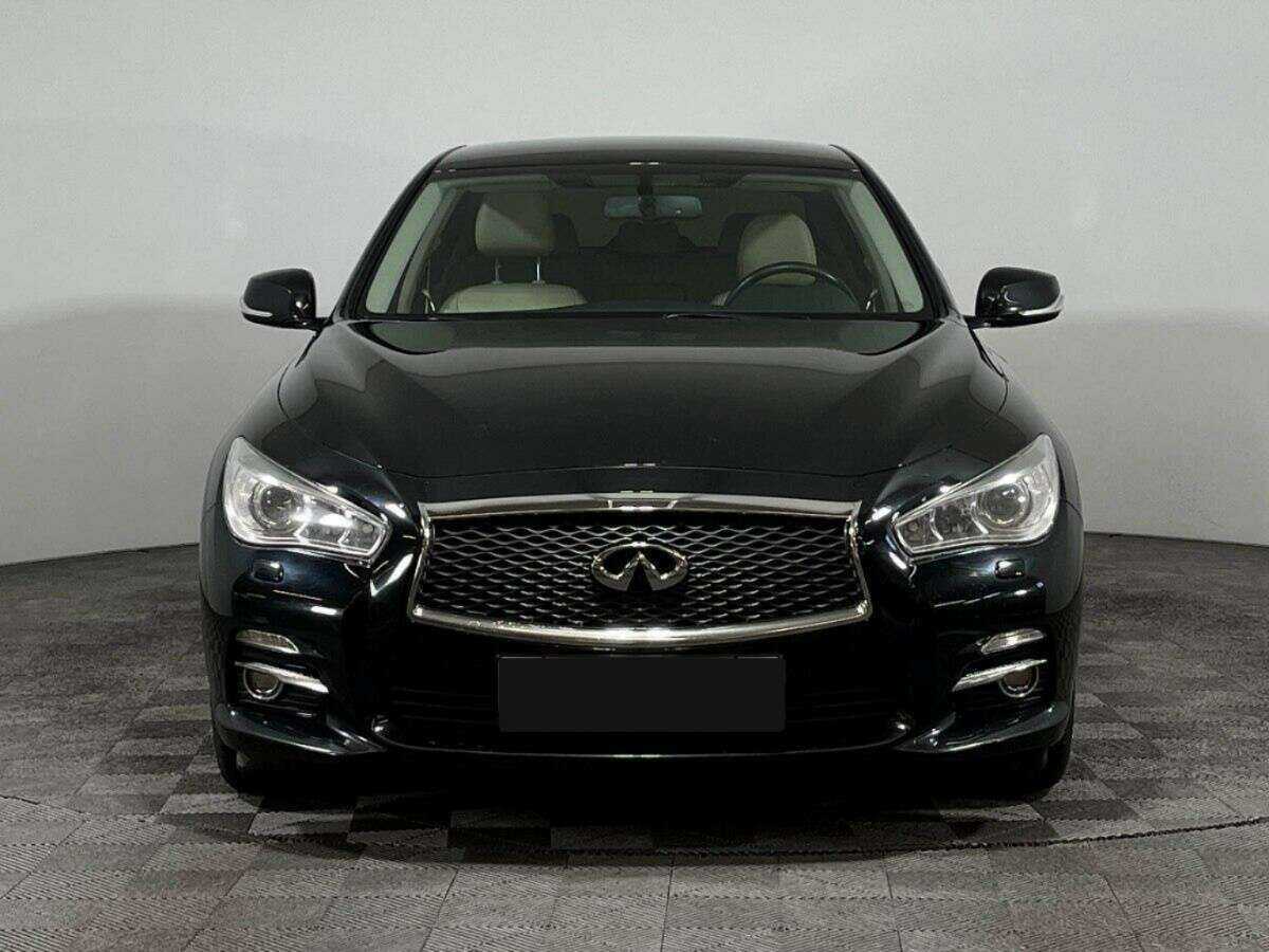 Купить Infiniti Q50, 2015, 131 000 км, фото №2