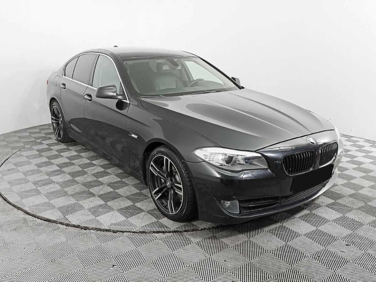 Купить BMW 5 серии 520i, 2013, 263 117 км, фото №3