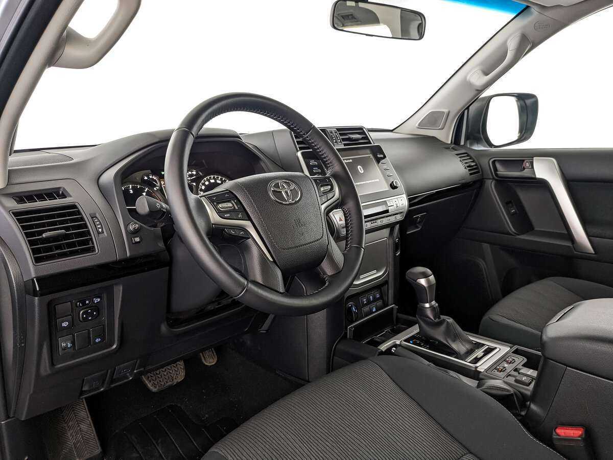 Купить Toyota Land Cruiser Prado, 2022, 2 854 км, фото №10