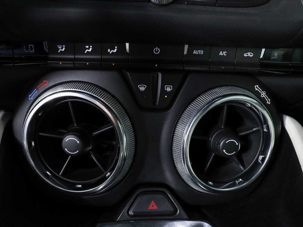 Купить Chevrolet Camaro SS, 2020, 37 248 км, фото №11