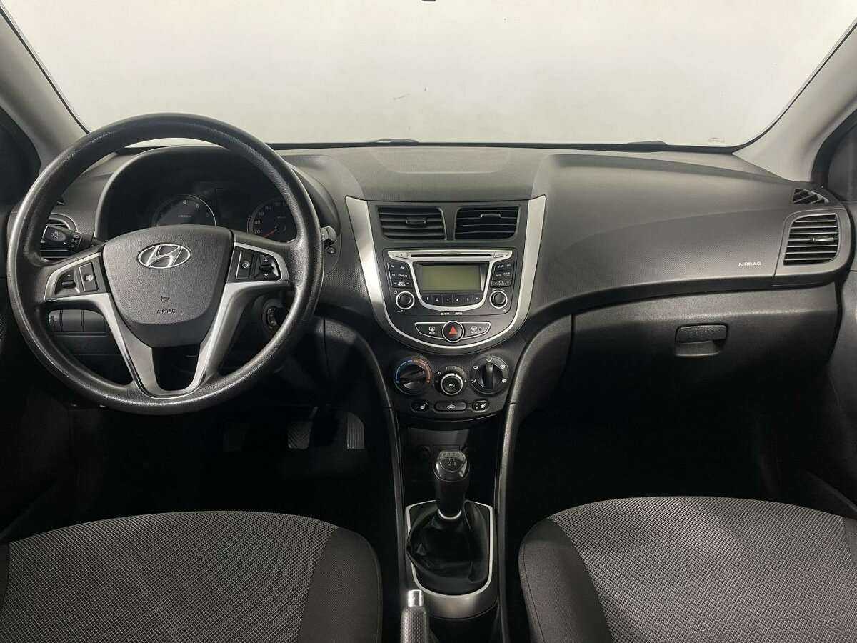 Купить Hyundai Solaris, 2012, 252 000 км, фото №7