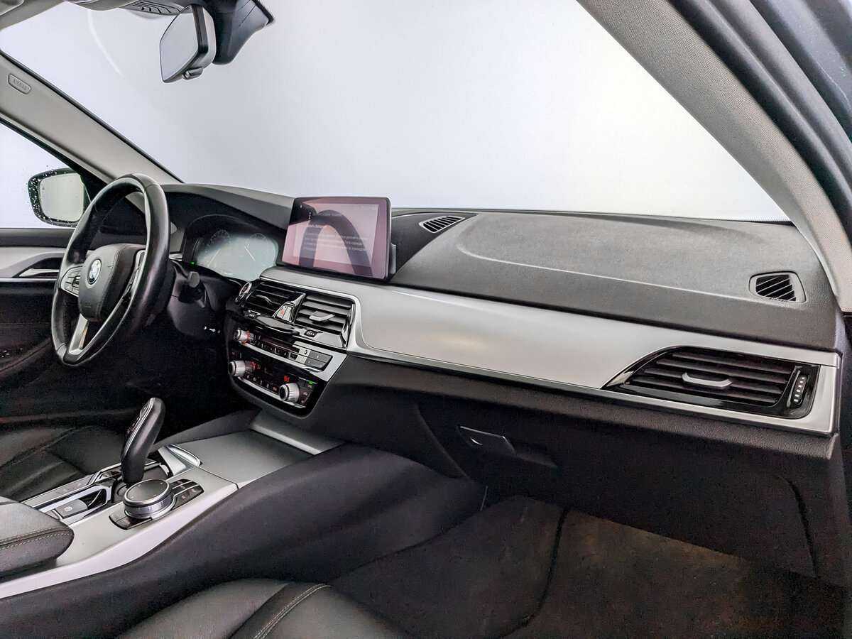 Купить BMW 5 серии 530d xDrive, 2019, 108 817 км, фото №9