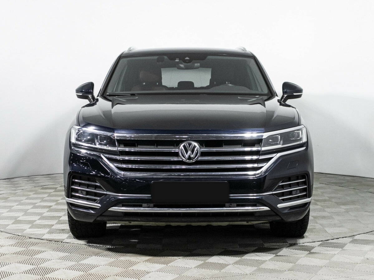 Купить Volkswagen Touareg III, 2019, 108 829 км, фото №2