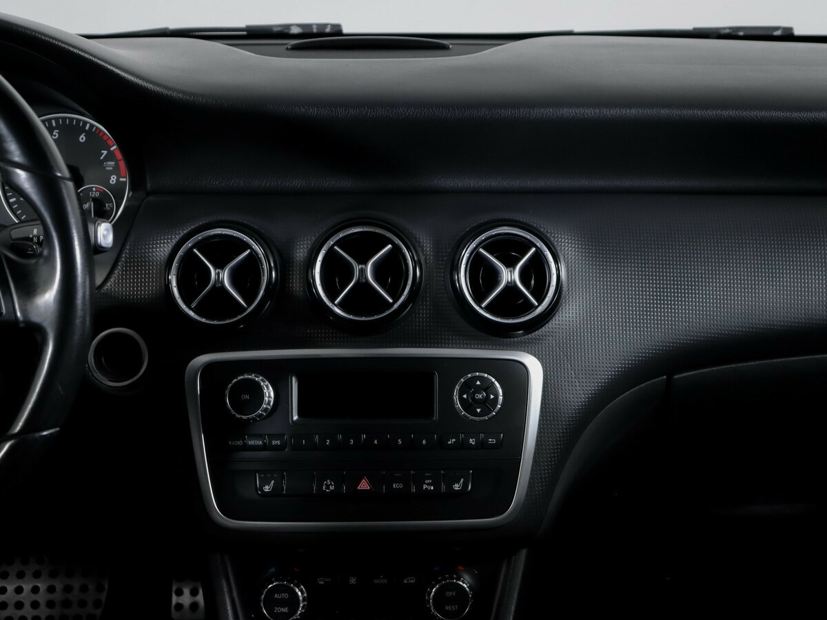 Купить Mercedes-Benz A-Класс 180 III (W176), 2013, 229 262 км, фото №11