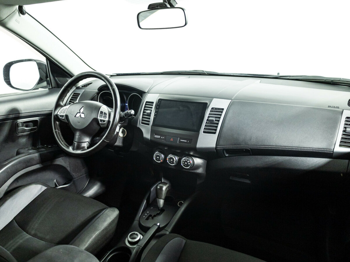 Купить Mitsubishi Outlander II Рестайлинг, 2011, 192 951 км, фото №9