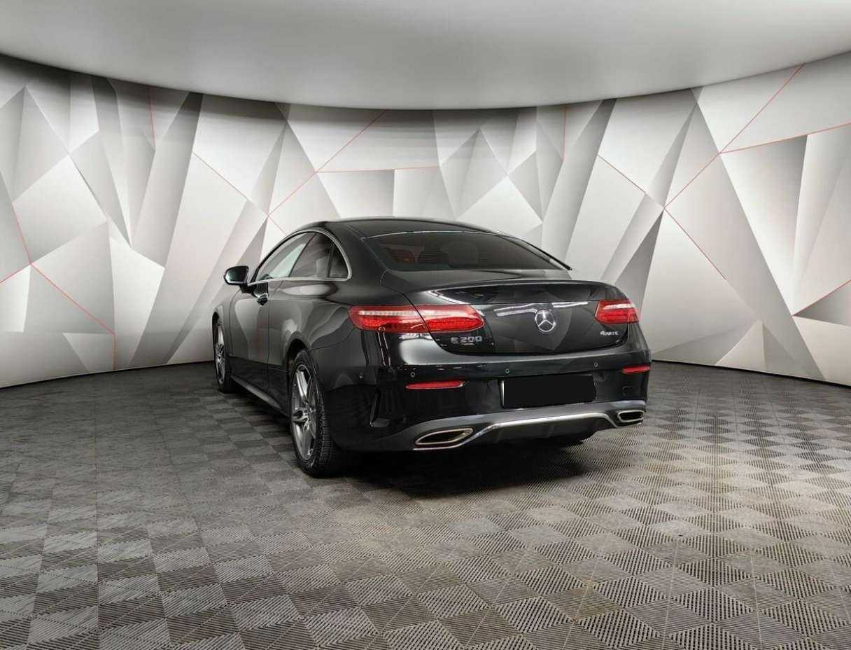 Купить Mercedes-Benz E-Класс 200, 2018, 48 692 км, фото №3