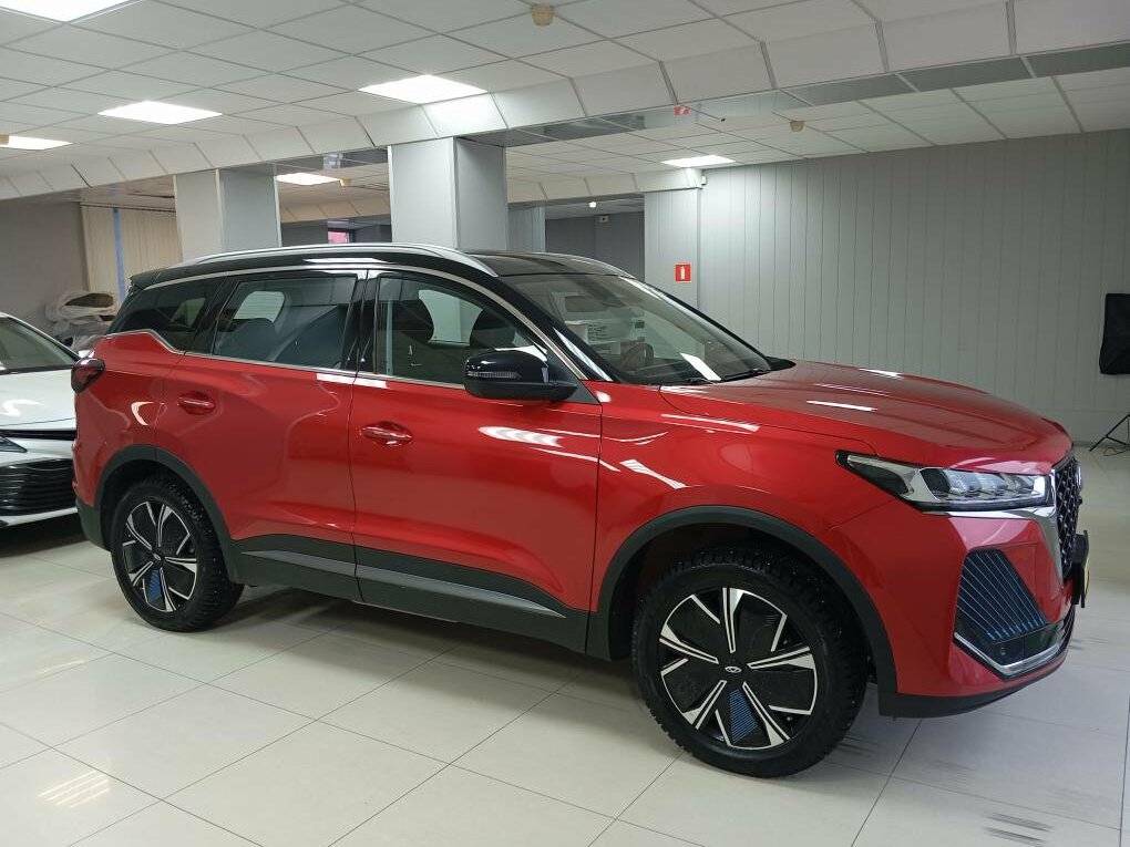 Купить Chery Tiggo 7 Pro Plug-in Hybrid, 2023, 4 697 км, фото №1