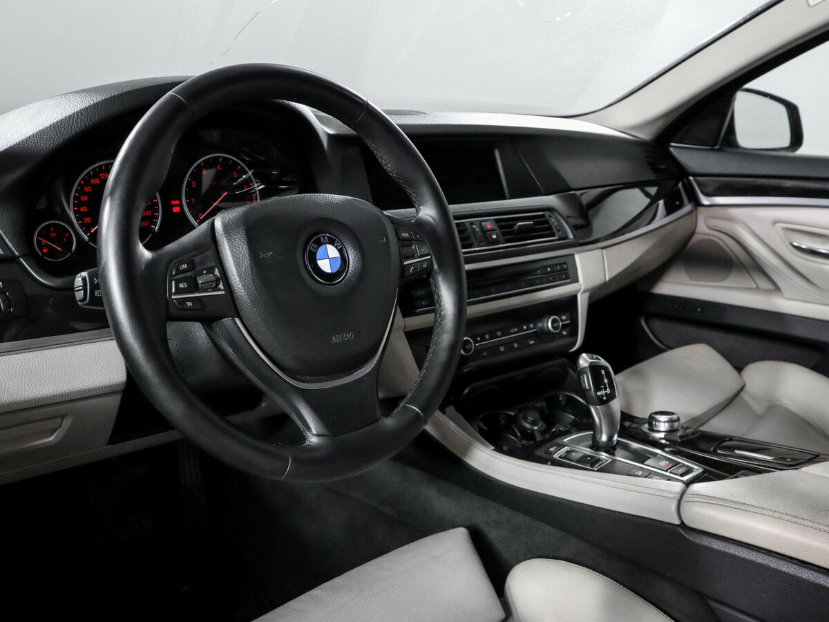 Купить BMW 5 серии 528i xDrive VI (F10/F11/F07), 2011, 208 224 км, фото №10