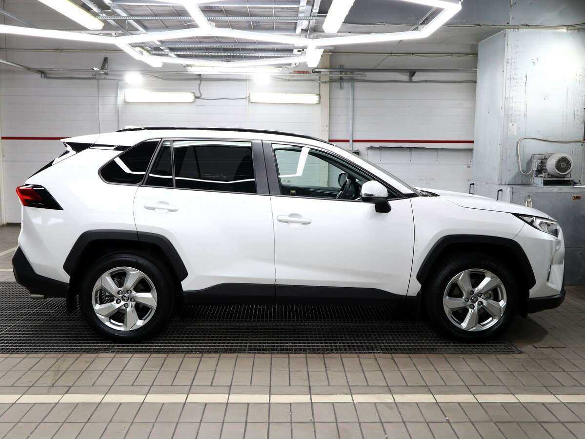Купить Toyota RAV4, 2021, 51 000 км, фото №2