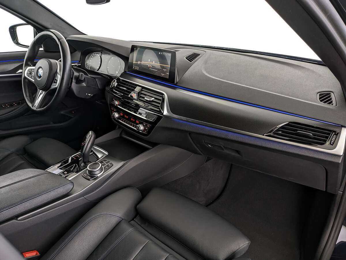 Купить BMW 5 серии 520d xDrive, 2021, 47 261 км, фото №9