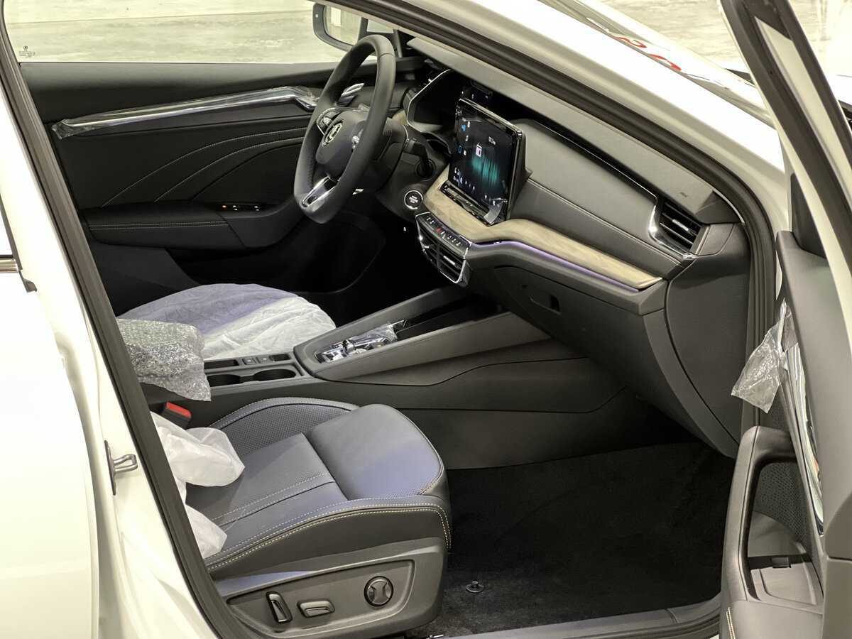 Купить Skoda Octavia, 2024, 104 км, фото №11