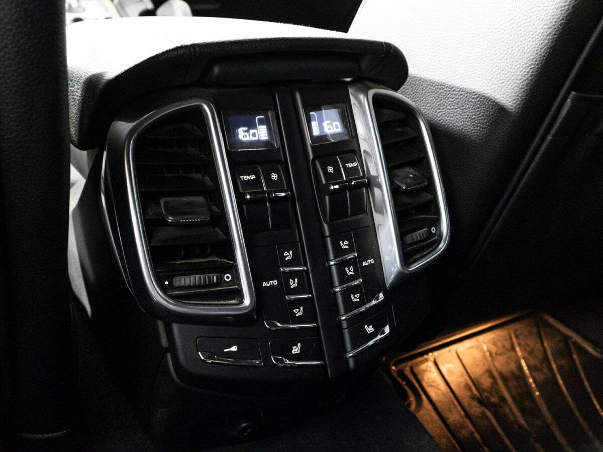 Купить Porsche Cayenne, 2011, 74 529 км, фото №16